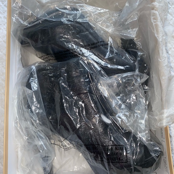 Michael Kors Black leather bootie sandals, size 91/2 - Picture 2 of 8